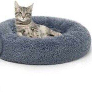 PLUSH CALMING DONUT ROUND PET BED FURY COZY DOG CAT PUPPY LOUNGER  SIZE S/M NWOT